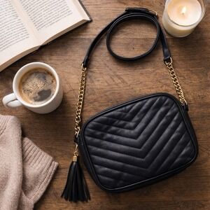 Kate & Alex Black Quilted Crossbody Bag Gold Chain Strap Tassel Zip Purse Trendy